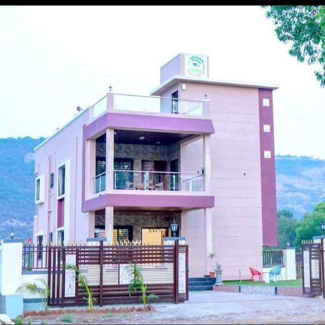 Baliraja Farm Villa