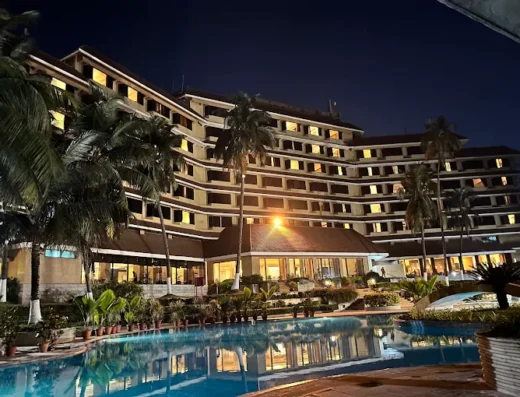 The Retreat Hotel and Convention Centre